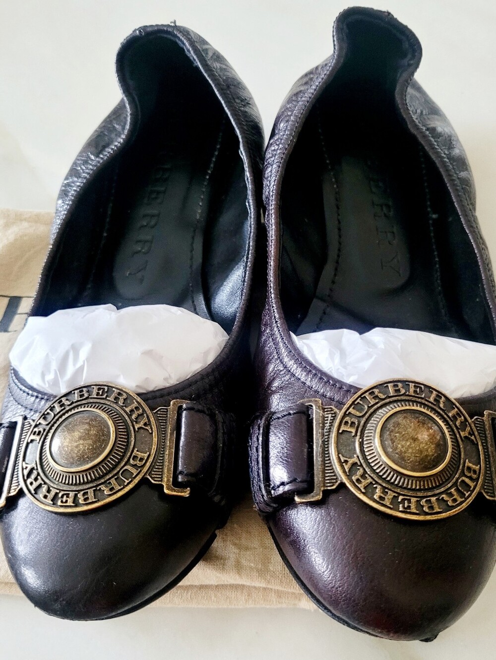 Burberry Lamb Leather Ballet Flats with Gold Logo Medallion Brown US 9 - Picture 15 of 16